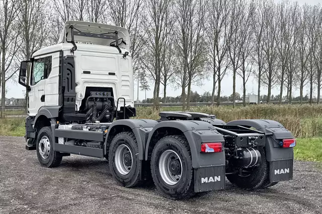 MAN TGS 33.440 BB SA 6x4 Tractor Head