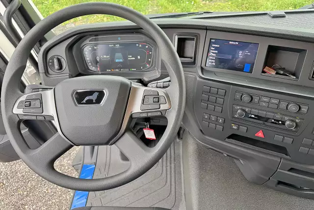 MAN TGS 33.440 BB SA 6x4 Tractor Head