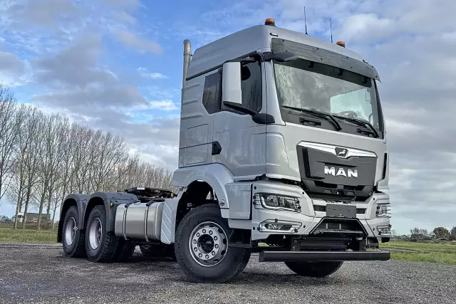 MAN TGS 33.480 BB SA 6x4 Tracteur