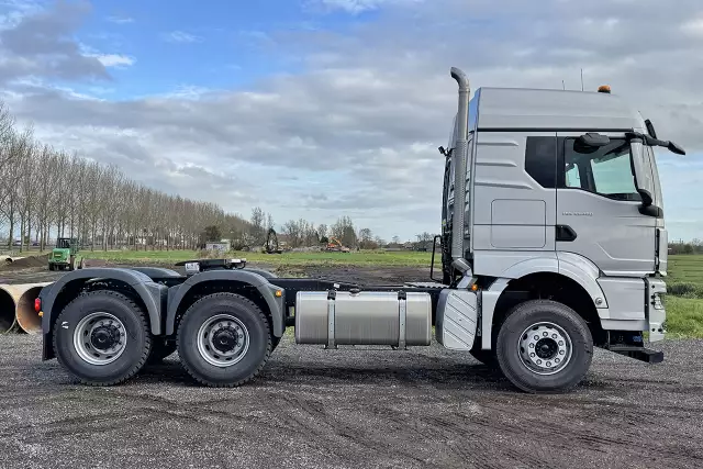 MAN TGS 33.480 BB SA 6x4 Tracteur