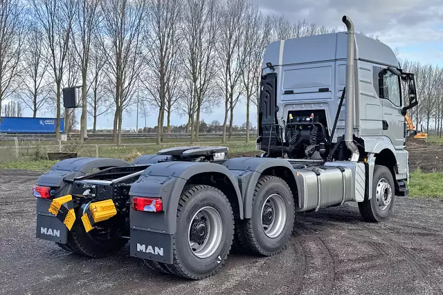 MAN TGS 33.480 BB SA 6x4 Tracteur