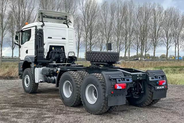 MAN TGS 40.480 BB SA 6x6 Tractor Head