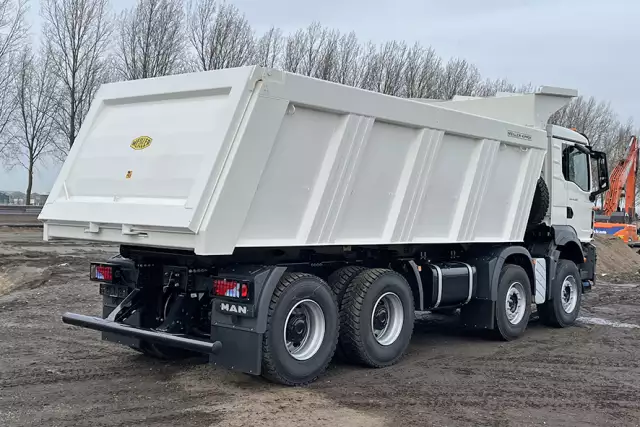 MAN TGS 41.400 BB CH 8x4 Tipper Truck