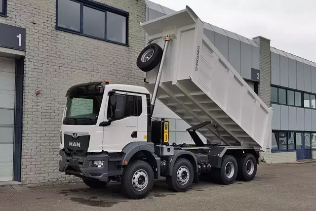 MAN TGS 41.400 BB CH 8x4 Tipper Truck