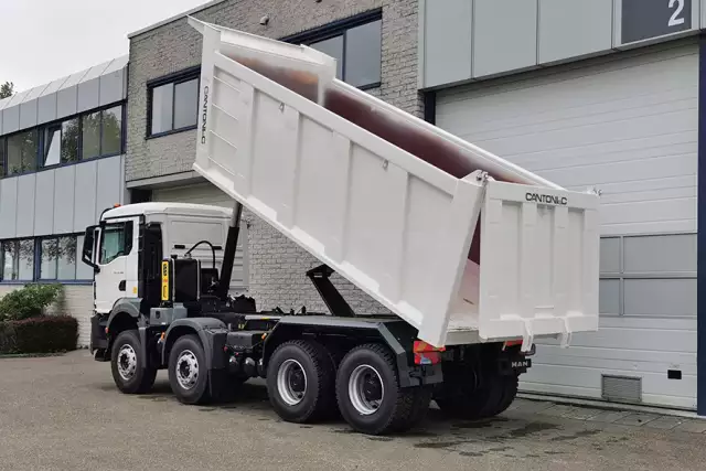 MAN TGS 41.400 BB CH 8x4 Tipper Truck