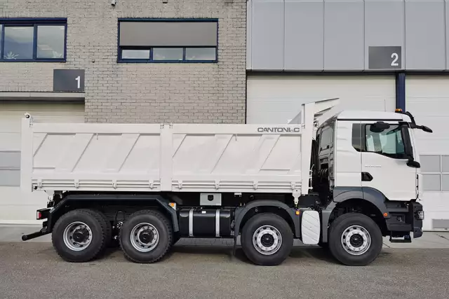 MAN TGS 41.400 BB CH 8x4 Tipper Truck