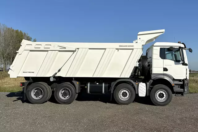 MAN TGS 41.400 BB CH 8x4 Tipper Truck