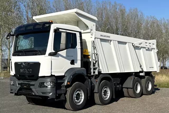 MAN TGS 41.400 BB CH 8x4 Tipper Truck