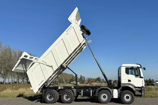 MAN TGS 41.400 BB CH 8x4 Tipper Truck