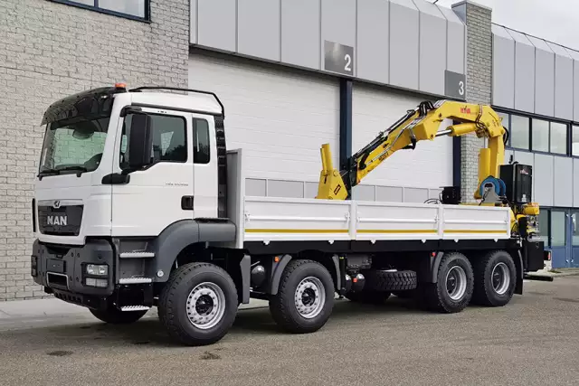 MAN TGS 41.400 BB-WW 8x4 Crane Truck