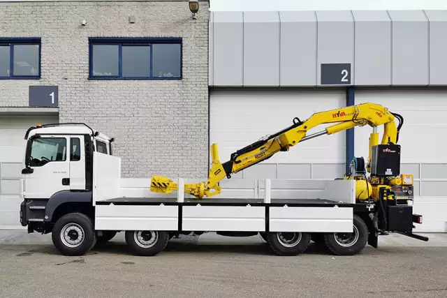 MAN TGS 41.400 BB-WW 8x4 Crane Truck