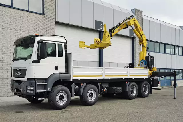 MAN TGS 41.400 BB-WW 8x4 Camion grue