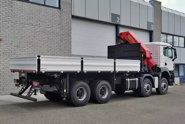 MAN TGS 41.440 BB CH 8x8 Crane Truck