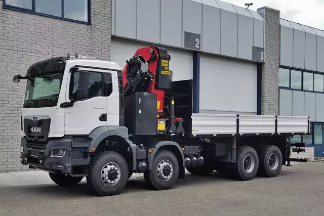 MAN TGS 41.440 BB CH 8x8 Crane Truck