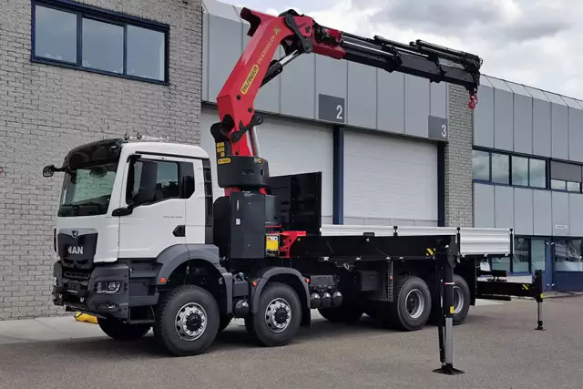 MAN TGS 41.440 BB CH 8x8 Crane Truck