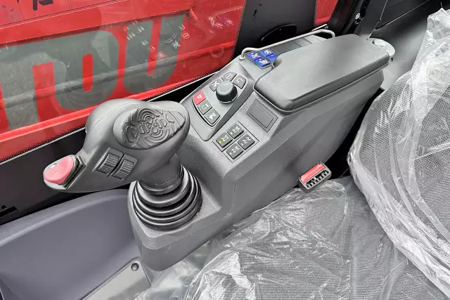 Manitou MHT-X 790 4x4 Telehandler