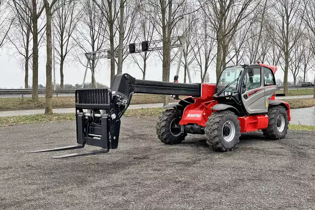 Manitou MHT-X 790 4x4 Telehandler