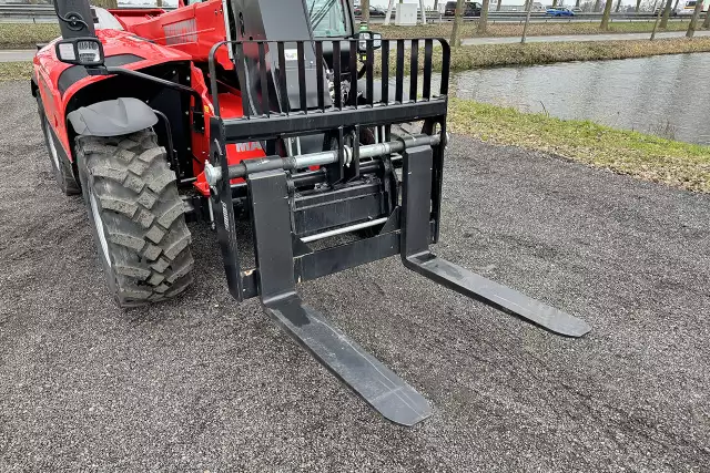 Manitou MHT-X 790 4x4 Telehandler
