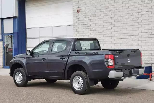 Mitsubishi L200 GL 4x4 Pick-up cabine double