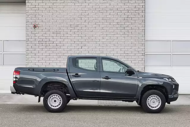 Mitsubishi L200 GL 4x4 Pick-up cabine double