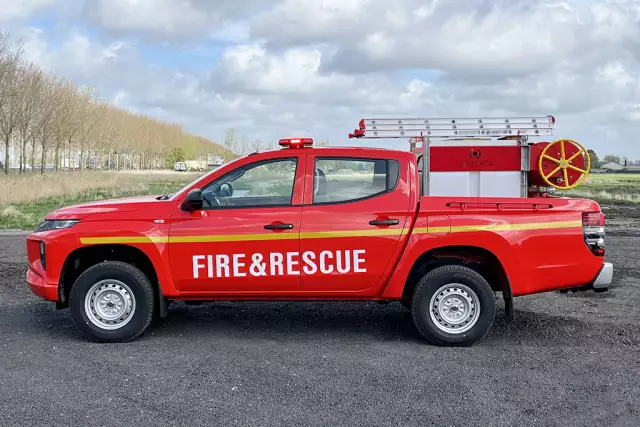 Mitsubishi L200 GL 4x4 Fire Fighting Vehicle