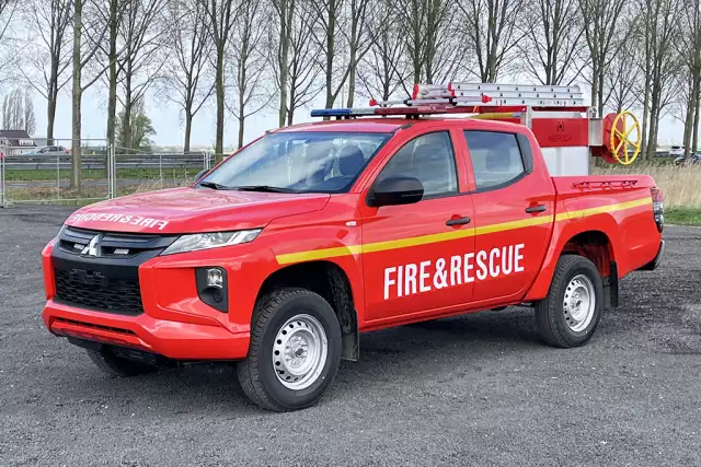 Mitsubishi L200 GL 4x4 Fire Fighting Vehicle