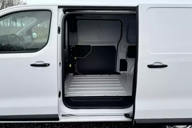 Peugeot Expert Cargo XL L3 4x2 Closed Van