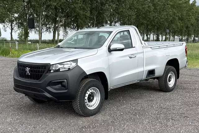 Peugeot Landtrek SC 4x2 Single Cab Pick-up