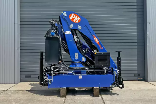 PM 24024PX Truck Crane
