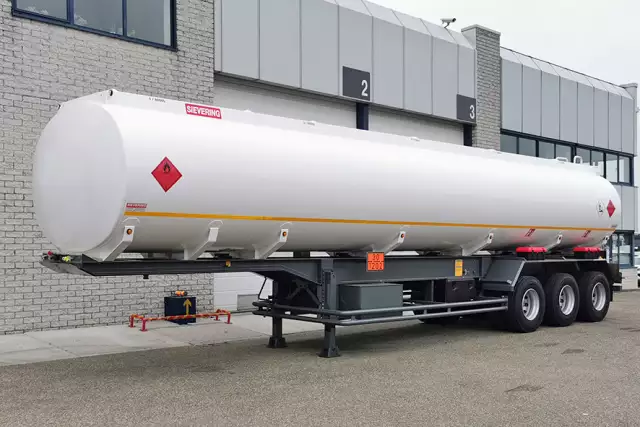 Sievering TSA45-5 ADR 3-Axle Fuel Tank Trailer