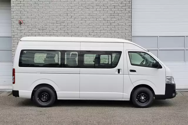 Toyota Hiace GL High Roof 4x2 Mini Bus