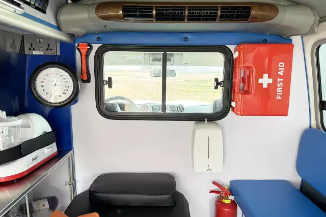 Toyota Land Cruiser HZJ78 4x4 Ambulance