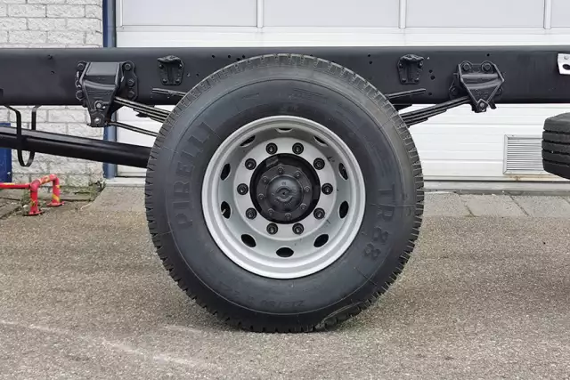 Volkswagen Constellation 17.250 BB CH 4x2 Chassis Cabin